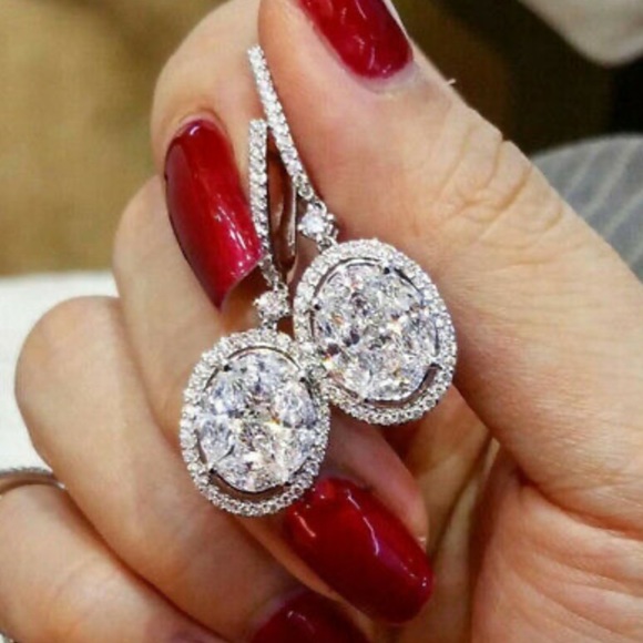 NEW White Gold Plated Earrings - Picture 1 of 4